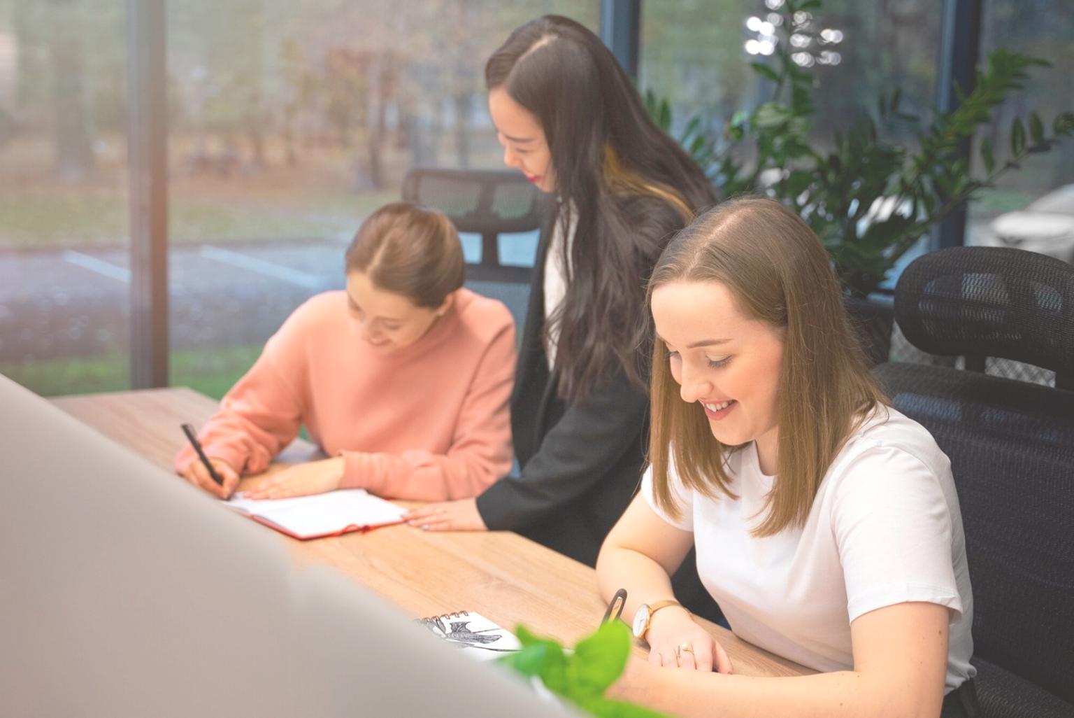 Financial analysis workspace showing charts and data visualization tools used by zarentovia team